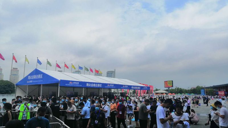 在选择成都小型展厅设计公司时，可以从以下几个方面进行考量：
